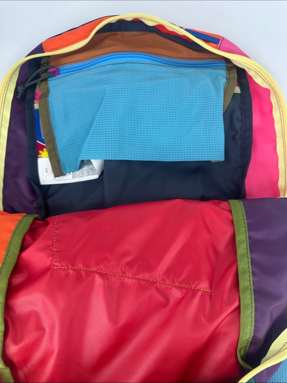 Cotopaxi Batac Del Día 16L Backpack One-of-a-Kind Multicolor Lightweight Daypack - Picture 5 of 5